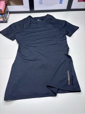Tommie Copper Women's Short Sleeve Performance Tee — Black  NWOT Size M